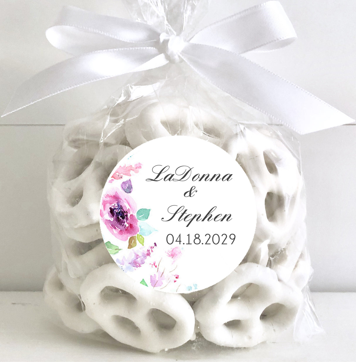 Round personalized watercolor floral wedding stickers for wedding favors, envelopes, gifts, and wedding stationery.